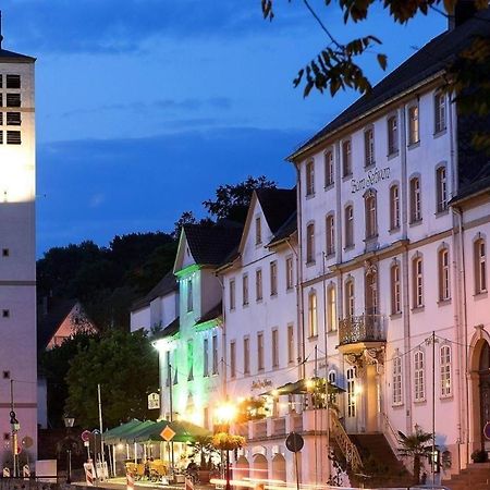 Historisches Hotel Zum Schwan 巴特卡尔斯哈芬 外观 照片